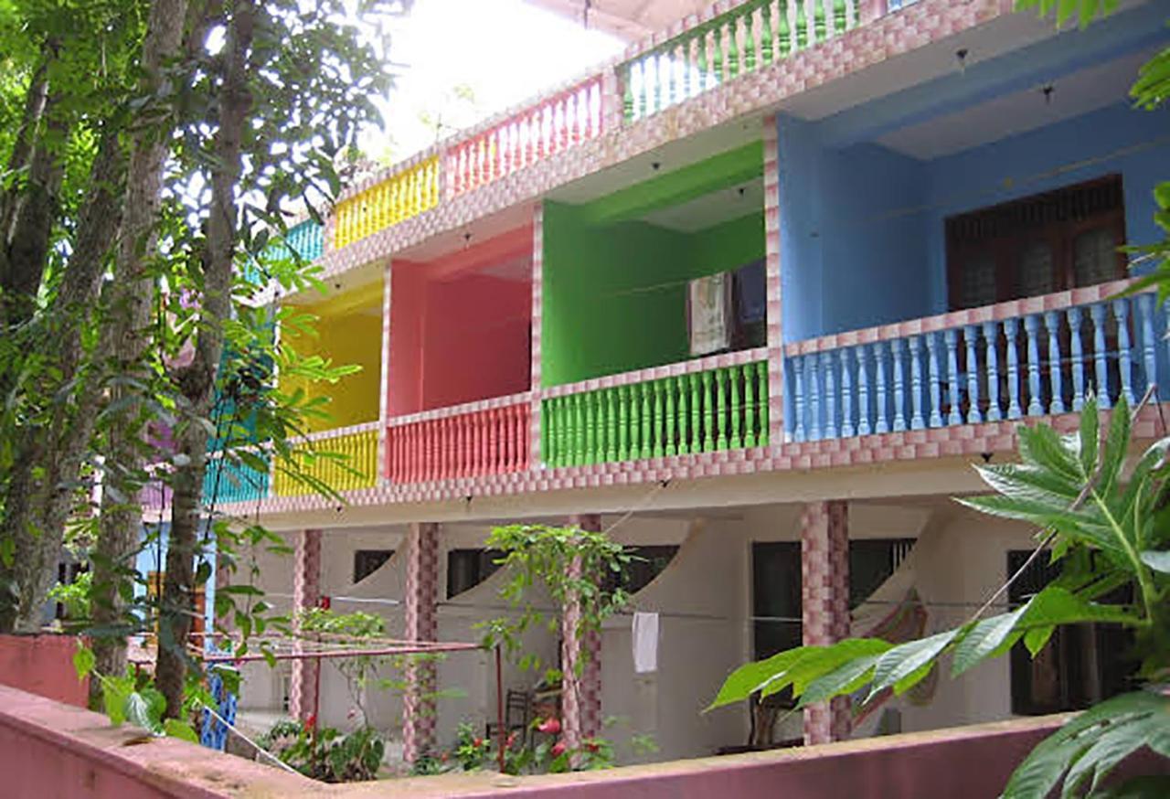 Hotel Santis Hikkaduwa Extérieur photo