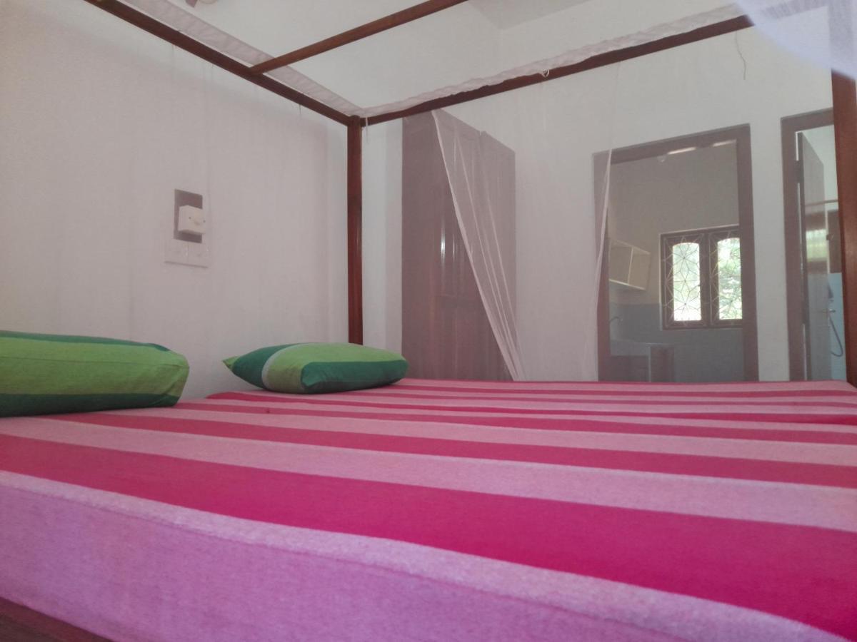 Hotel Santis Hikkaduwa Extérieur photo